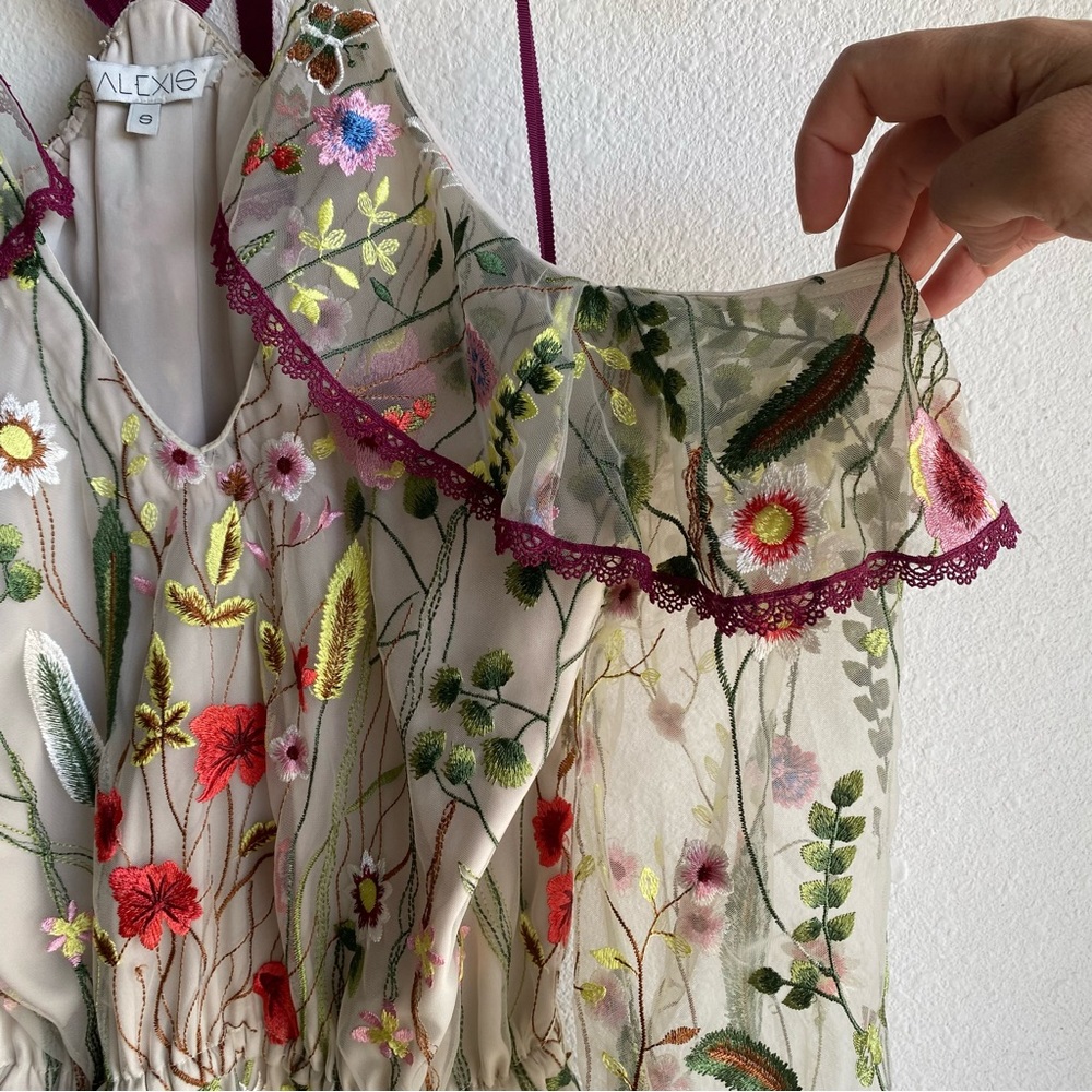 Alexis Adeline Embroidered Floral Short Dress in Ivory Garden - Picture 8 of 10